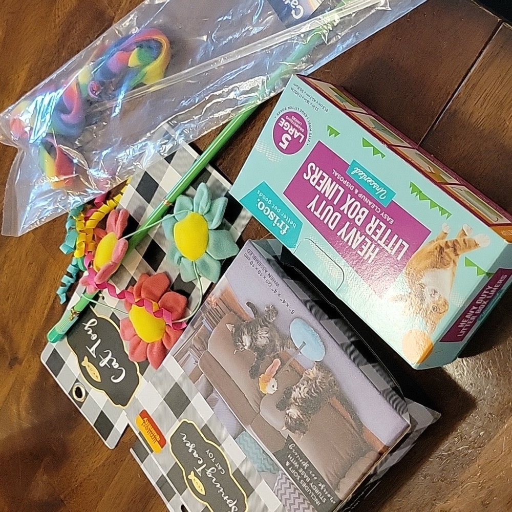 Cat toy and box liner bundle